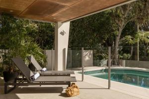 Prime Location, Views & Sunsets, Walk to Hastings