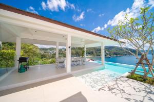 Sara Villa 6 Bedroom Luxury Infinity Sea View Pool