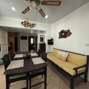 Villa Lomakoti - Cozy Stay Near Laem Mae Phim, Big Pool in Village - วิลล่าส่วนตัวใกล้ทะเล