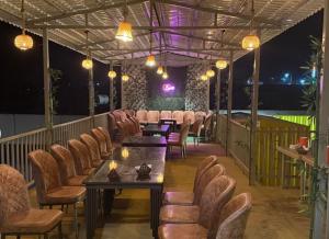 Hotel Rajadhiraj