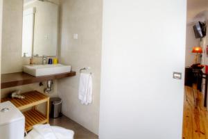 Beautiful Studio in Historic Alfama with AC