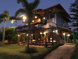 Baan Nork Farmstay บ้านนอก ฟาร์มสเตย์