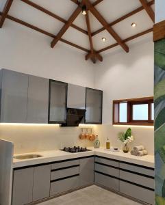 Stargaze Manor Cozy 3 BHK Villa with Private Pool & Garden