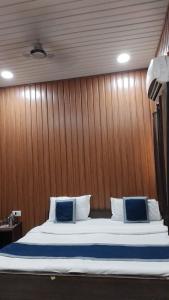 hotel sooryoday j