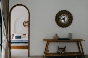 Villa Rin - Modern 2BR, 15 Min Batu Belig Beach