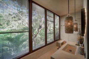 Casa Matahari 2BR Jungle Escape With Sunset Rooftop Views