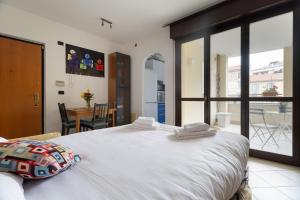 GuestHost - Casa 14 - Certosa Terrace Flat X4