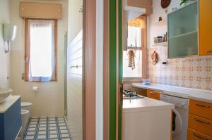 GuestHost - Cozy Flat with Terrace near the Beach img13