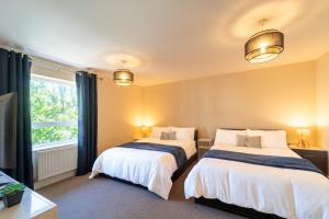 Premium Central House- Sleeps 9 - Garden - Parking