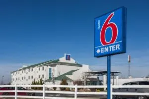 Motel 6-Dale, IN - 埃文斯维尔