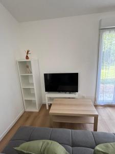 Domaine familial- 3 logements privatifs- 13 pers- Jardin et parking gratuit