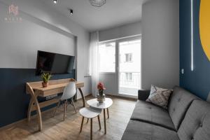 Big Apple #5, Nilie Hospitality MGMT