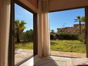Golf Appartement with pool and private garden