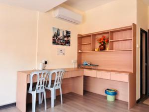 Entire Penthouse in the Heart of Melaka, Spacious & Elegant, 4R3B