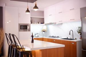 Yannas Unit - 3Bedroom with Breakfast