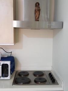 ORTIGAS 2 Br Corner Unit With 2 Queen Across Shangrila