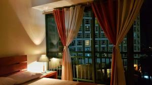 ORTIGAS 2 Br Corner Unit With 2 Queen Across Shangrila