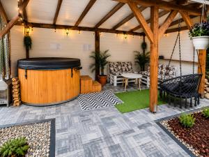 Biały Domek Świerczek - Jacuzzi, Balia Ruska SPA, Rowery, Altana i Grill w Słopnice
