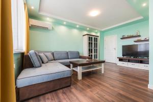 Peaceful Pastel Retreat in Central Varna