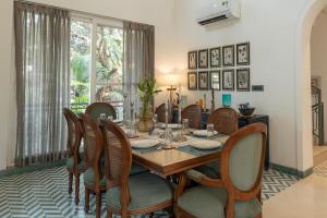 SaffronStays House of Arches
