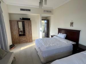 Spacious Villa With Master bedrooms