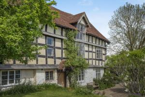 5 Bed in Nash oc-r39017