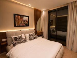 Andalusian Dream I 2 Bedrooms apartment near by the Beach and TGV station
