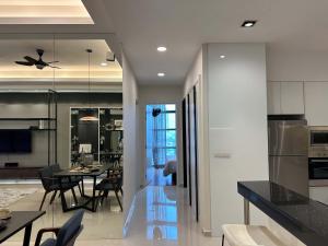 Luxury Stay at Azure Residence next Paradigm Mall
