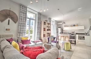 ALC- B0R38 - 12 min Palais