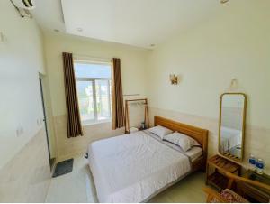 Khách Sạn View Biển - Homestay Sân Vườn - QUANG VINH Đảo Lý Sơn -Vị Trí Trung Tâm Đảo - Cạnh Bến cảng và Quảng trường