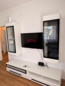 Premium Residence JR - Modern Design & Free Parking