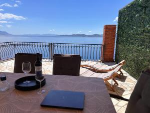 Apartment Bellevue - first row to the sea
