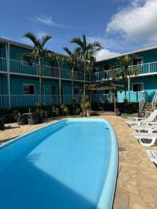 SR Beach Containers