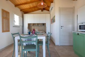 Cottage Alchimiza Isola Rossa Hills