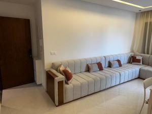 New & cozy luxury apartment in Gardenia