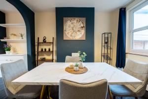 3 BD 5 Beds WiFi