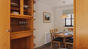 Wansfell Cottage At Windermere Marina Village