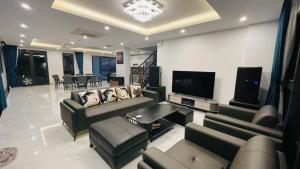 Villa NV4B9 - Khu đô thị biển Vlasta Nam Sầm Sơn