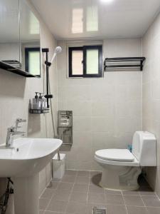Hongdae Hapjeong Cozy Stay