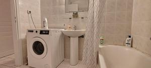 Stylish 1 BDR apartment, Zacharitsa, MH