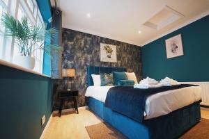 Cosy Town House Sleep 5 12STG