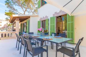 VILLA CALA FIGUERA - Villa with private pool direct access to the sea and free Wi-Fi