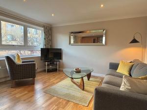 Your Space Apartments - Market Rise