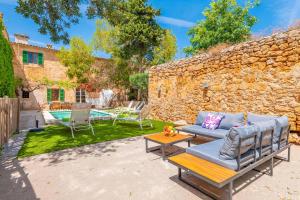 VILLA SANTANYI SUEÑO DE VERANO - Beautiful country house with private pool and free Wi-Fi