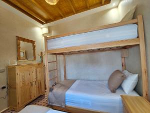 Charming 4 Floor Private House with Fast WiFi and Sunny Terrace