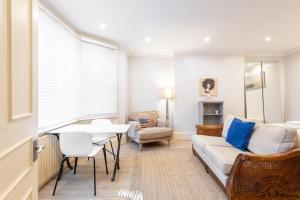 Chic Studio Retreat by Portobello Road