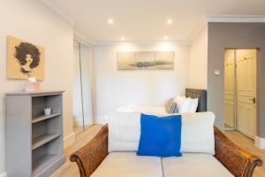 Chic Studio Retreat by Portobello Road