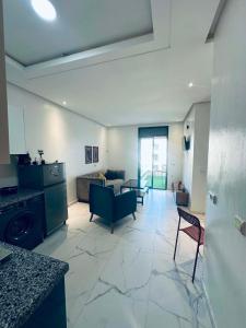Prestige Stay a Perla Méditerranée avec Picine au Centre Mdiq