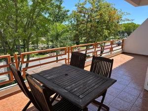 Cozy 1Bdr Flat with Pool and Garage by Lovelystay
