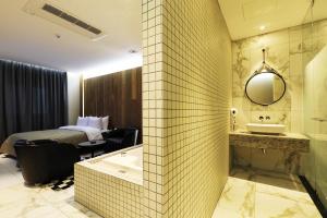 Cheonan La Tree Hotel